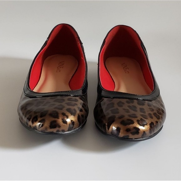 Nine and Co Women's Animal Print Slip On Shoe Size 10 M - Picture 3 of 9